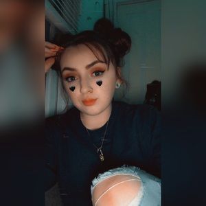 Meet your Posher, Brianna